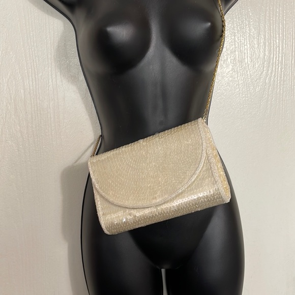 La Regale Purse - Picture 2 of 16